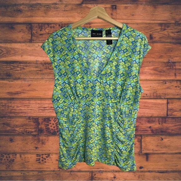 5 for $25🔥Axcess Sleeveless Blue/ Green Blouse Large - Picture 1 of 4